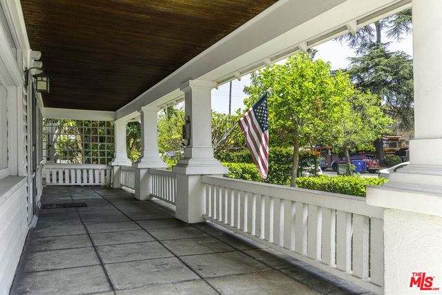1621 5th Avenue, Los Angeles, CA 90019