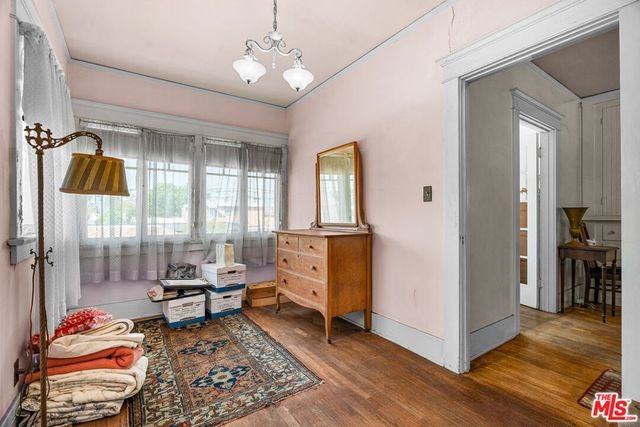 1621 5th Avenue, Los Angeles, CA 90019