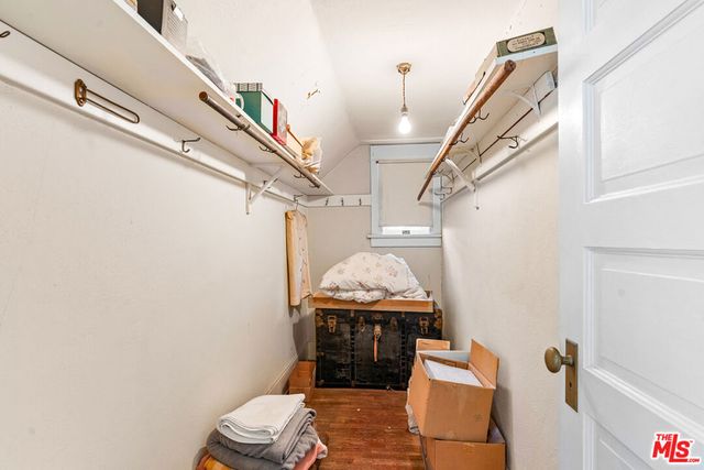 1621 5th Avenue, Los Angeles, CA 90019