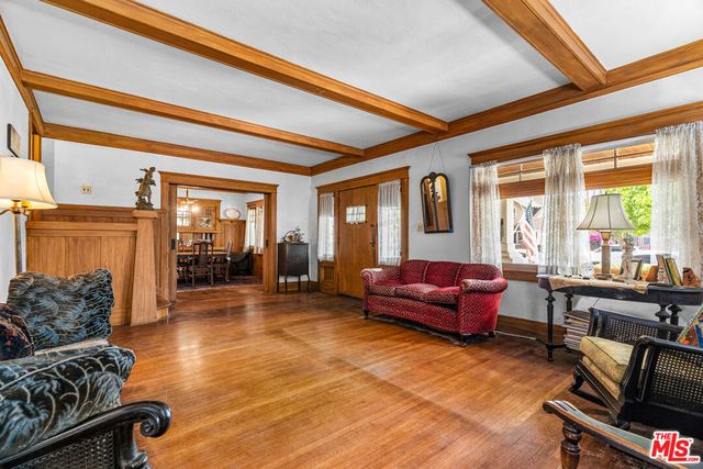 1621 5th Avenue, Los Angeles, CA 90019