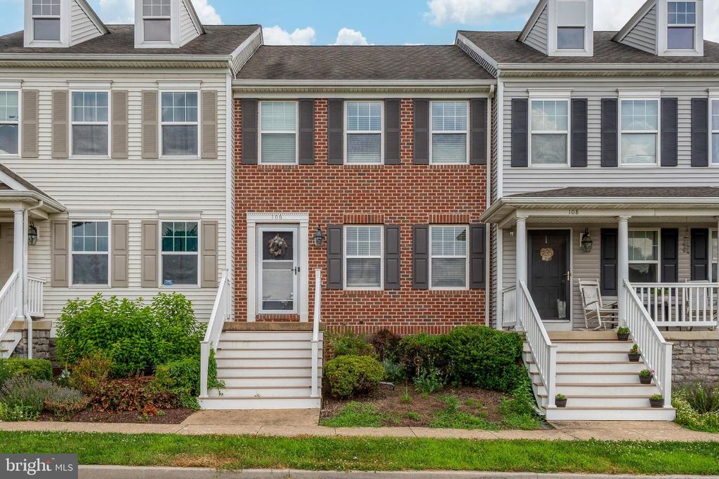 106 ACANTHUS ST, Marietta, PA 17547