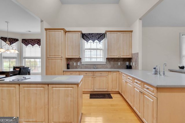 437 Grandiflora Drive, Mcdonough, GA 30253