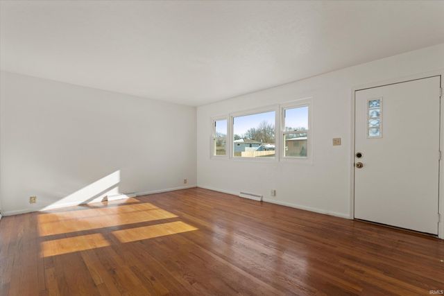 19151 Dresden Drive, South Bend, IN 46637