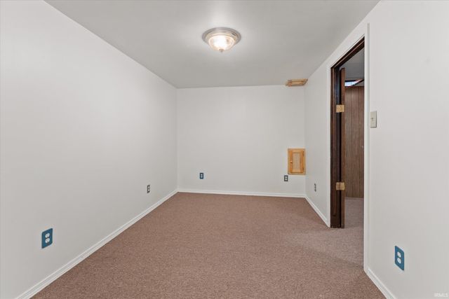 19151 Dresden Drive, South Bend, IN 46637