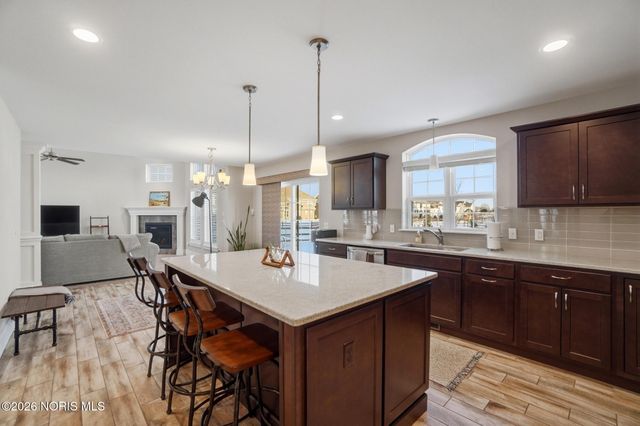 103 Barton Creek Drive, Perrysburg, OH 43551