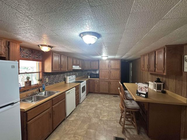 19 Riverside Lane, Pangburn, AR 72121