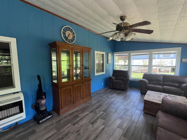 19 Riverside Lane, Pangburn, AR 72121
