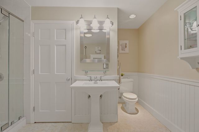 6 Buddys Crossing, Freetown, MA 02717
