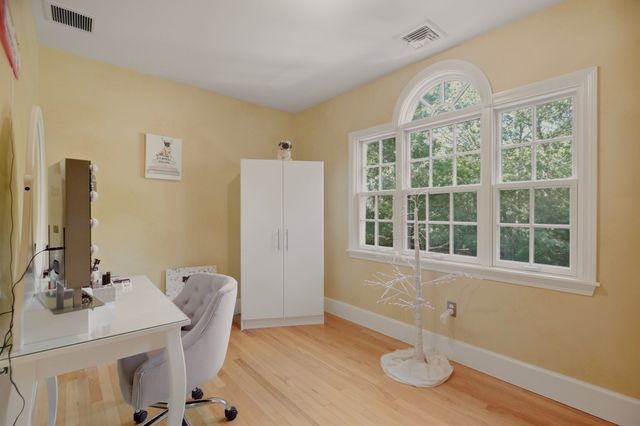 6 Buddys Crossing, Freetown, MA 02717