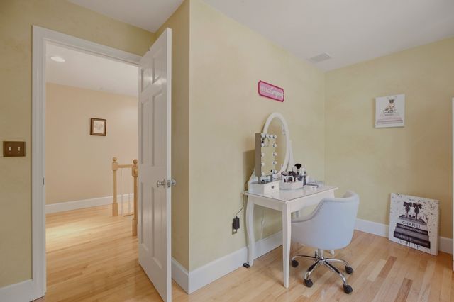 6 Buddys Crossing, Freetown, MA 02717