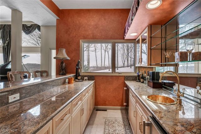 4670 Figgie Drive, Willoughby, OH 44094