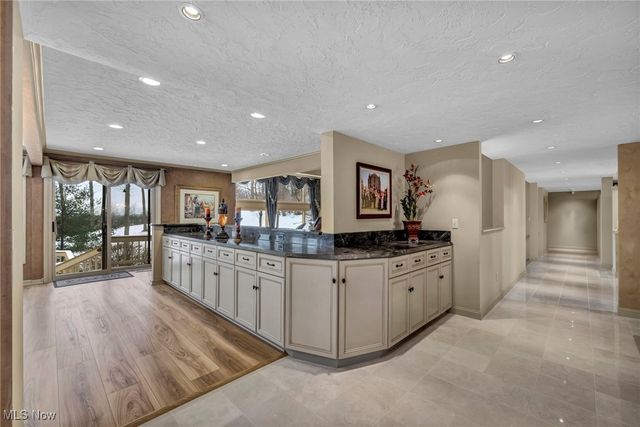 4670 Figgie Drive, Willoughby, OH 44094