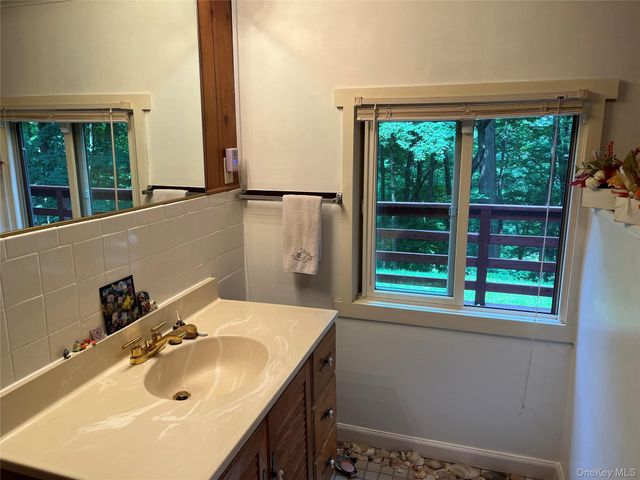 85 Paulding Drive, Chappaqua, NY 10514