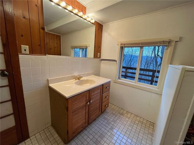 85 Paulding Drive, Chappaqua, NY 10514