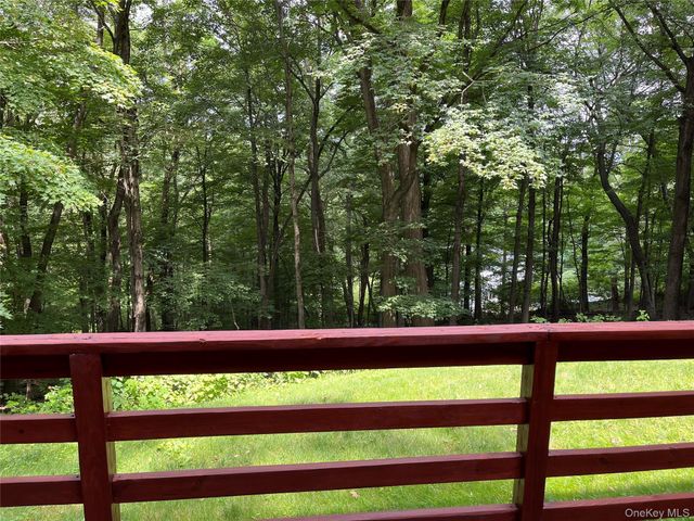 85 Paulding Drive, Chappaqua, NY 10514