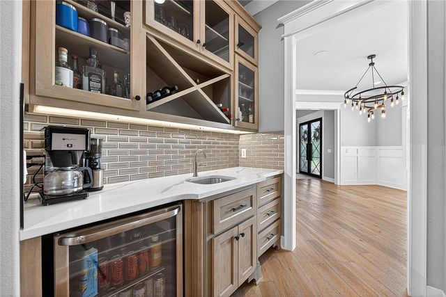 2702 NE Waterfall Avenue, Bentonville, AR 72712