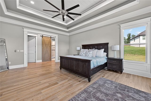 2702 NE Waterfall Avenue, Bentonville, AR 72712
