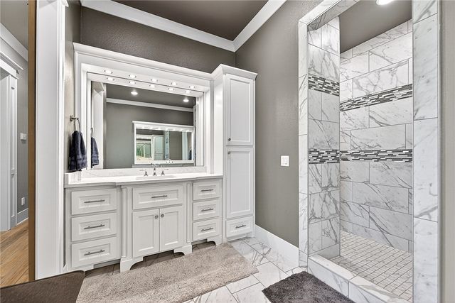 2702 NE Waterfall Avenue, Bentonville, AR 72712