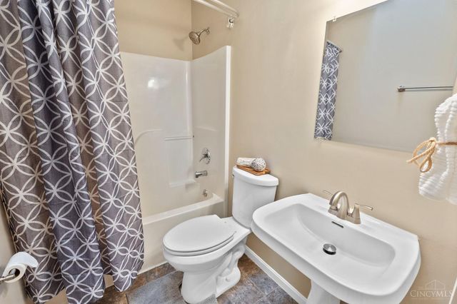 124 Marisa Drive, Middletown, OH 45042