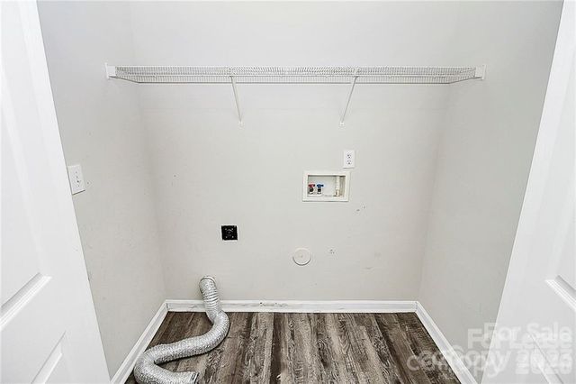 635 Wilderness Trail Drive, Charlotte, NC 28214