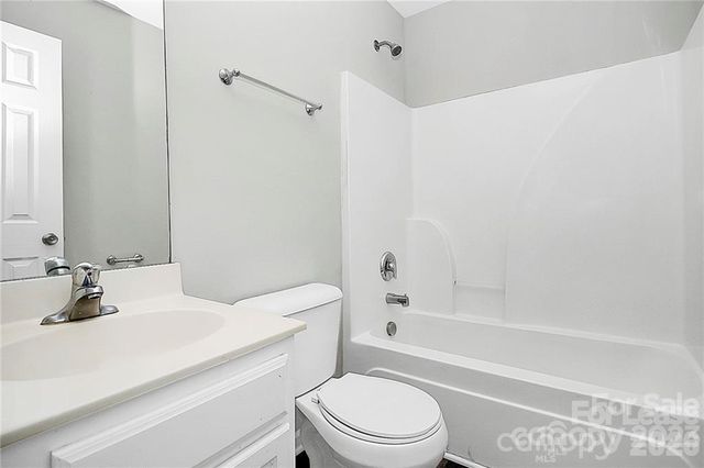 635 Wilderness Trail Drive, Charlotte, NC 28214