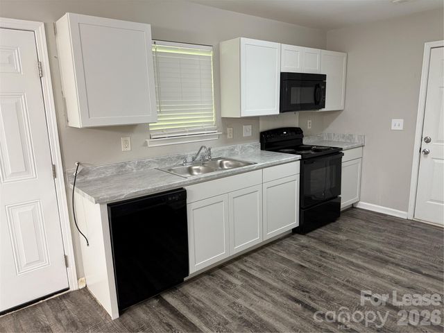 635 Wilderness Trail Drive, Charlotte, NC 28214