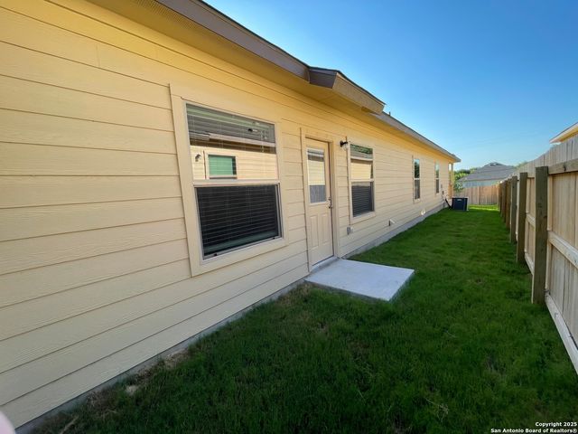 10023 Westover Bluff, San Antonio, TX 78251