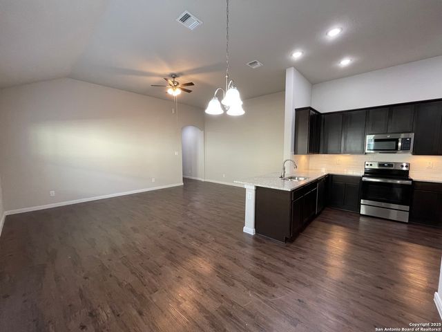 10023 Westover Bluff, San Antonio, TX 78251