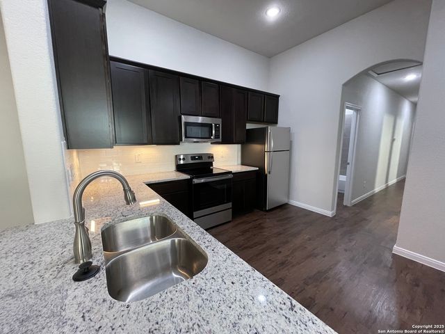 10023 Westover Bluff, San Antonio, TX 78251