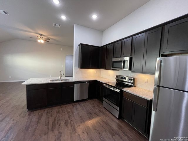 10023 Westover Bluff, San Antonio, TX 78251