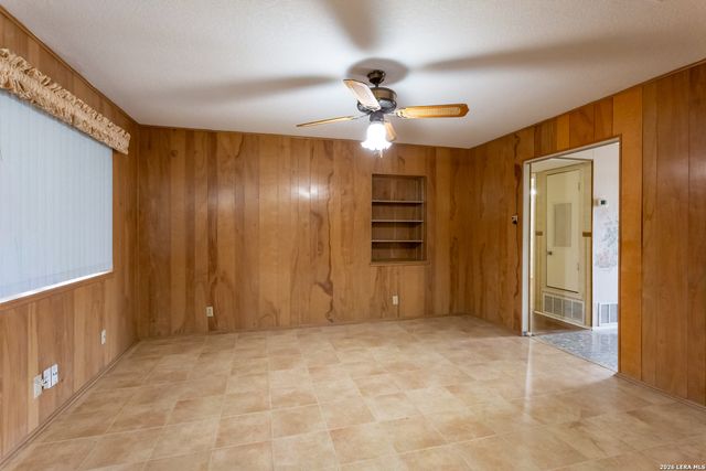 5059 merlin, San Antonio, TX 78218