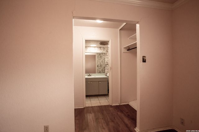 5059 merlin, San Antonio, TX 78218