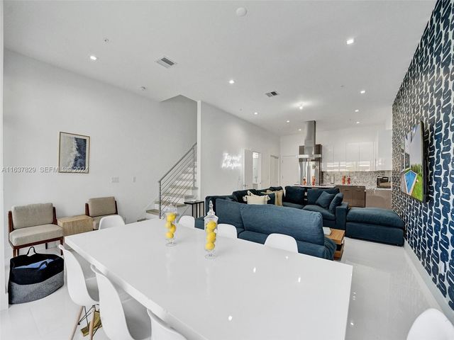 1222 NE 15th Avenue, Fort Lauderdale, FL 33304