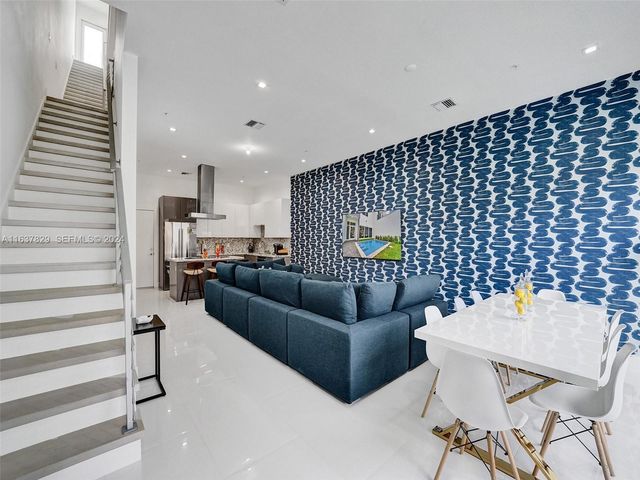 1222 NE 15th Avenue, Fort Lauderdale, FL 33304