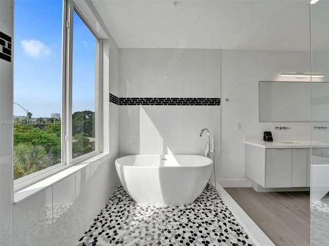 1222 NE 15th Avenue, Fort Lauderdale, FL 33304