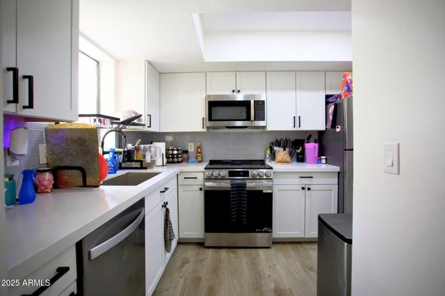 15801 N 29TH Street 4, Phoenix, AZ 85032