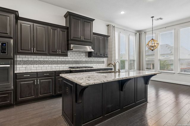 25847 Warbler View, San Antonio, TX 78255