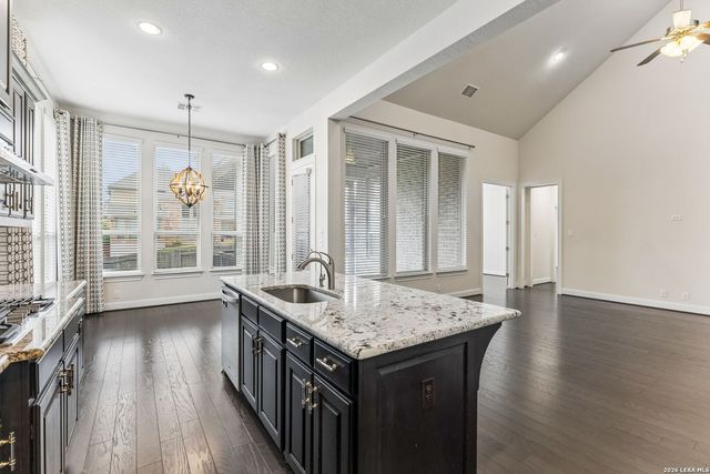 25847 Warbler View, San Antonio, TX 78255