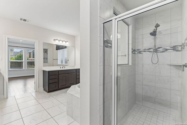 25847 Warbler View, San Antonio, TX 78255