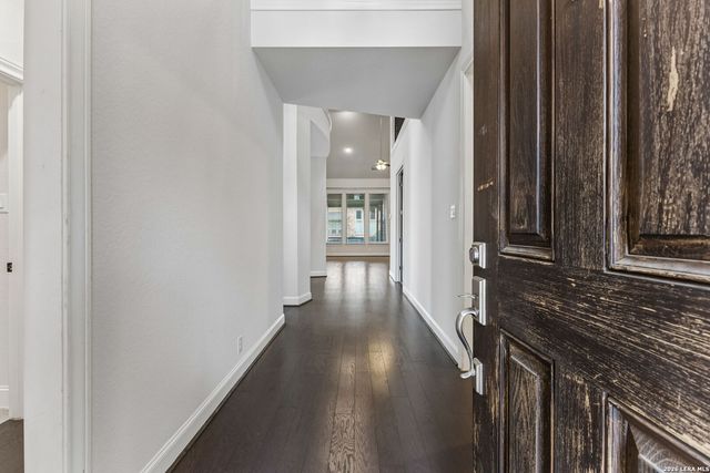25847 Warbler View, San Antonio, TX 78255