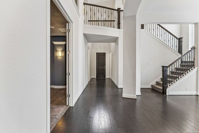 25847 Warbler View, San Antonio, TX 78255