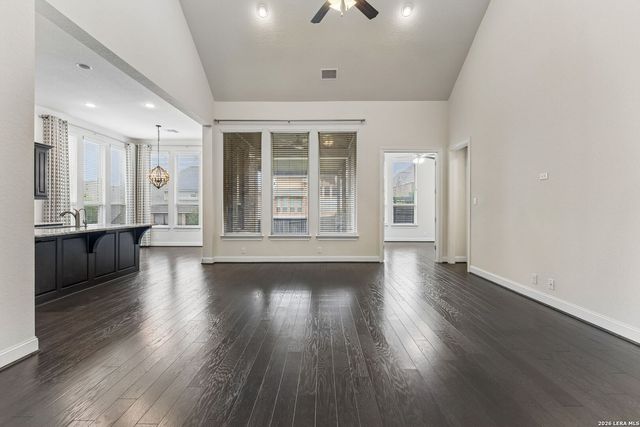 25847 Warbler View, San Antonio, TX 78255