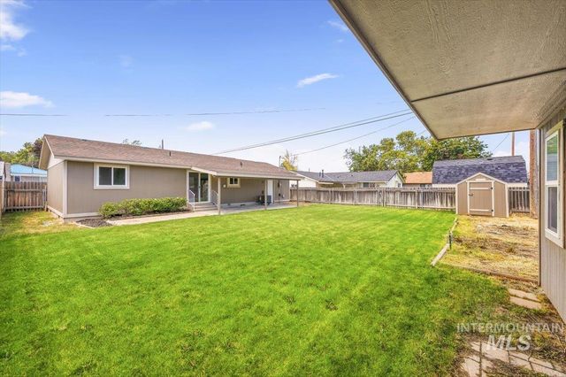 2015 Meadow Ave., Caldwell, ID 83605