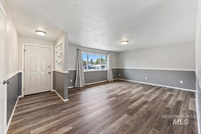 2015 Meadow Ave., Caldwell, ID 83605