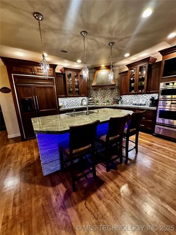 304 E 123rd Court S, Jenks, OK 74037