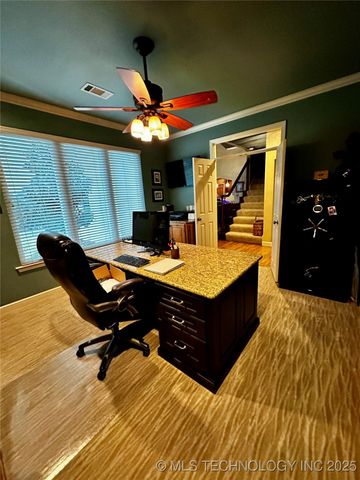 304 E 123rd Court S, Jenks, OK 74037