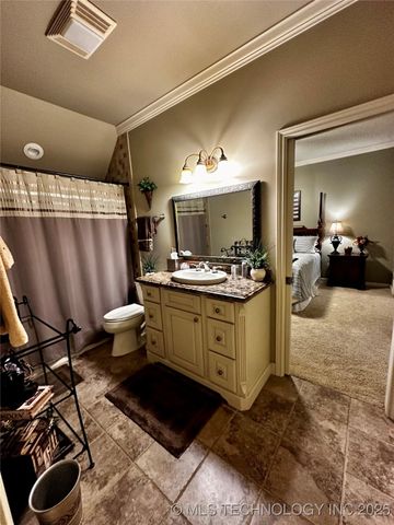 304 E 123rd Court S, Jenks, OK 74037