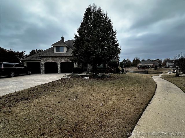 304 E 123rd Court S, Jenks, OK 74037