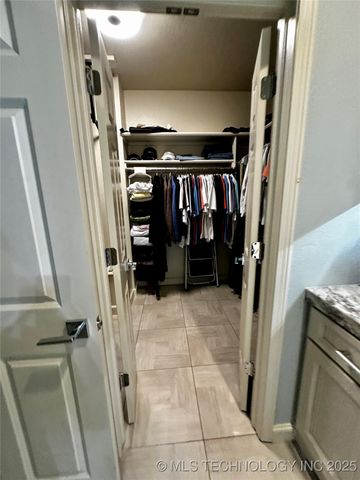 304 E 123rd Court S, Jenks, OK 74037