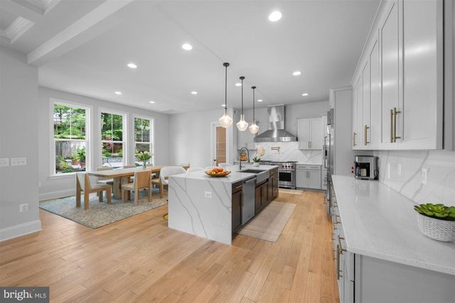 2354 CEDAR LN, Vienna, VA 22182